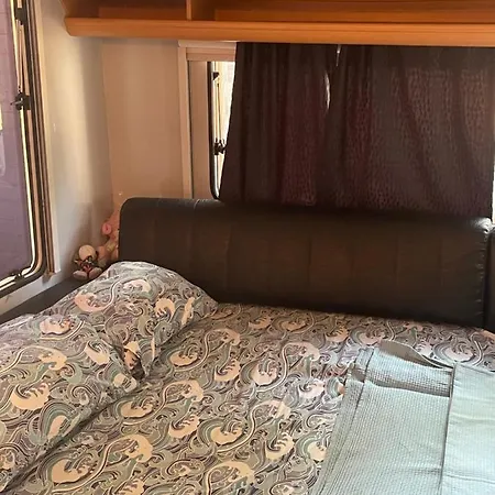 Sea Caravan On The Kemp *