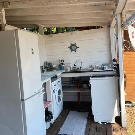 Campingplatz Sea Caravan On The *