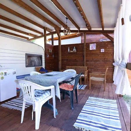 Κάμπινγκ Sea Caravan On The Kiten (Burgas)