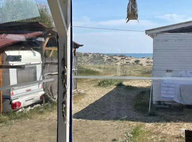 Sea Caravan On The אתר קמפינג