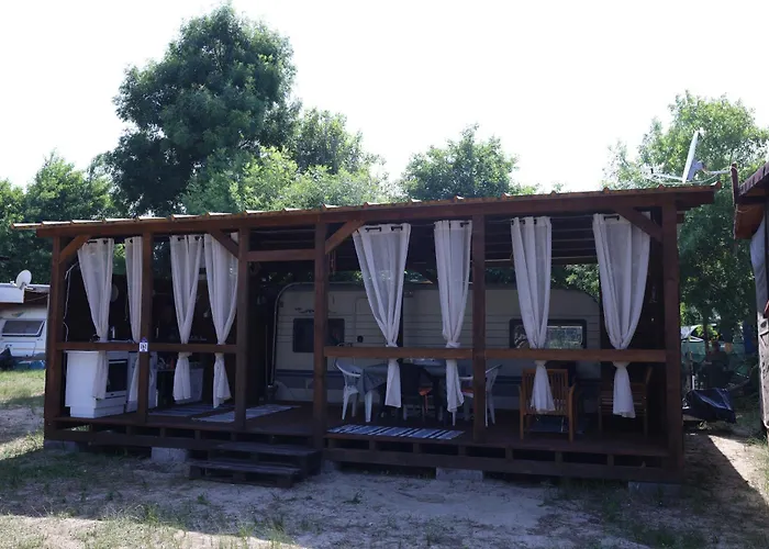 Sea Caravan On The אתר קמפינג *