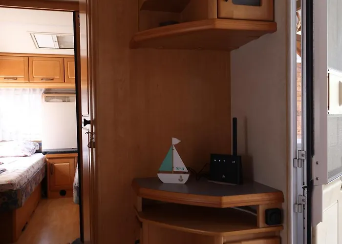 אתר קמפינג Sea Caravan On The קיטן