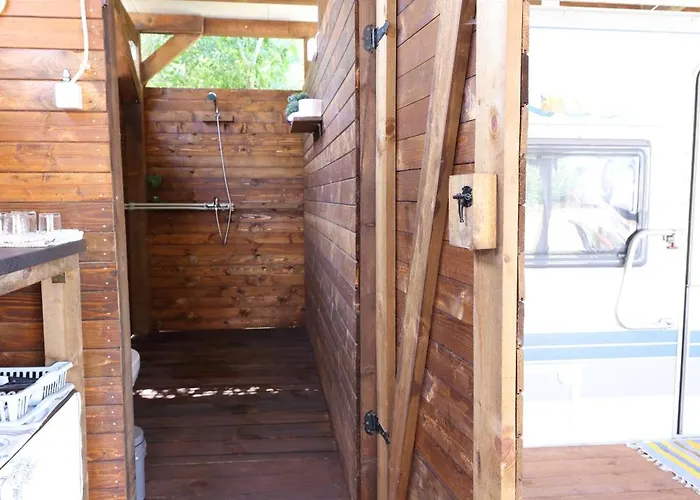 אתר קמפינג Sea Caravan On The