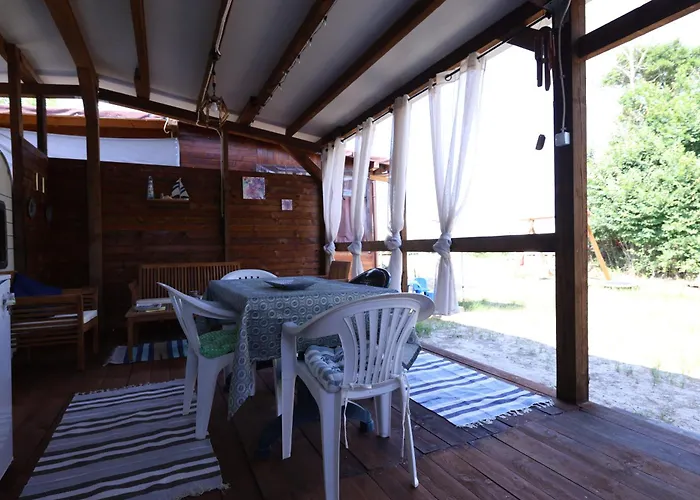 אתר קמפינג Sea Caravan On The *